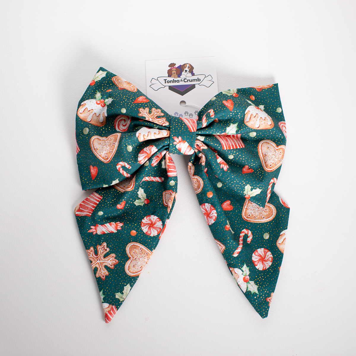 Hair bow with festive design