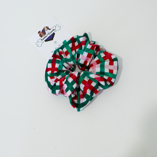 Scrunchies for women in check design