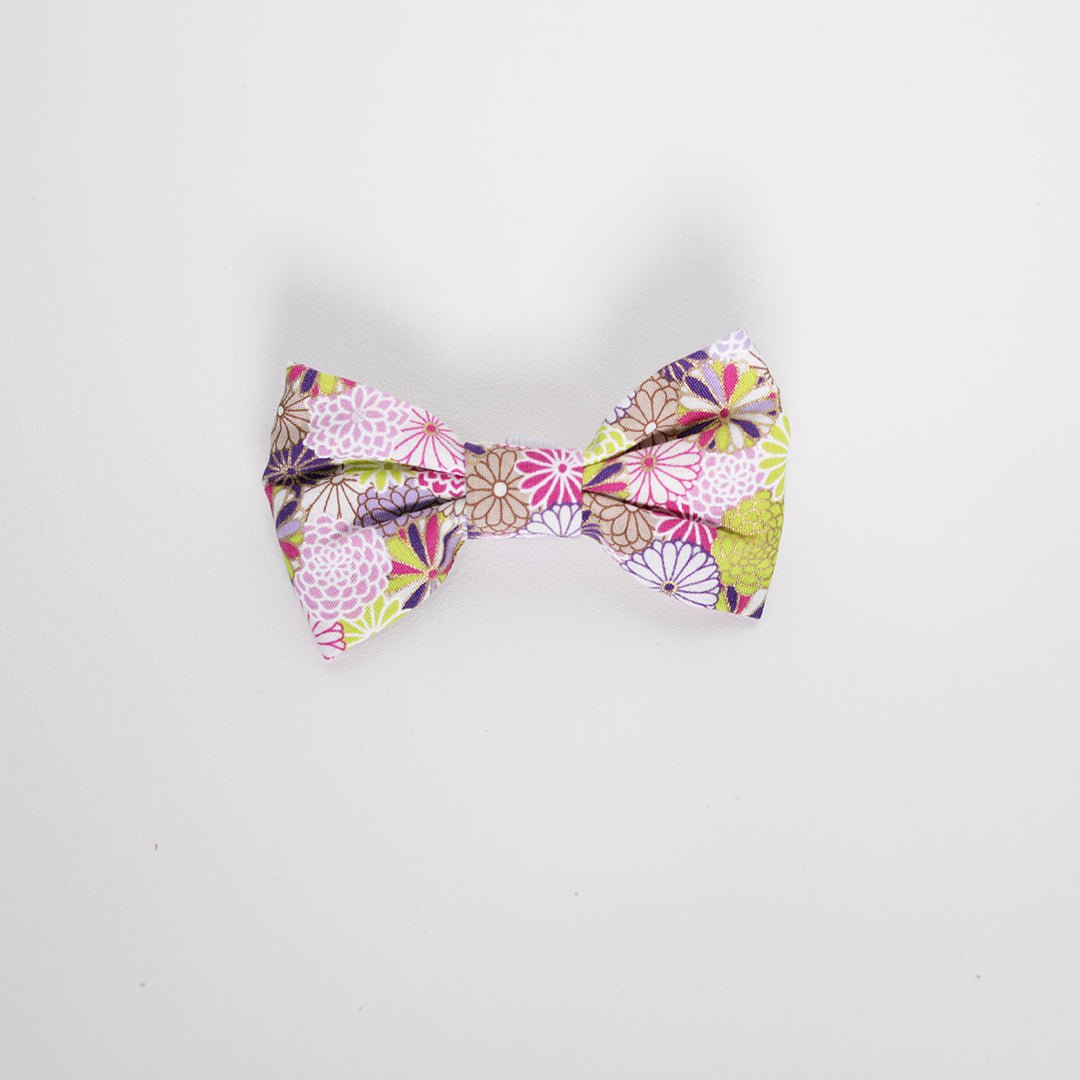 Pet bow tie in Japanese floral print