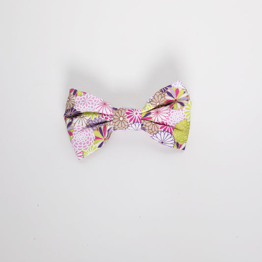 Pet bow tie in Japanese floral print